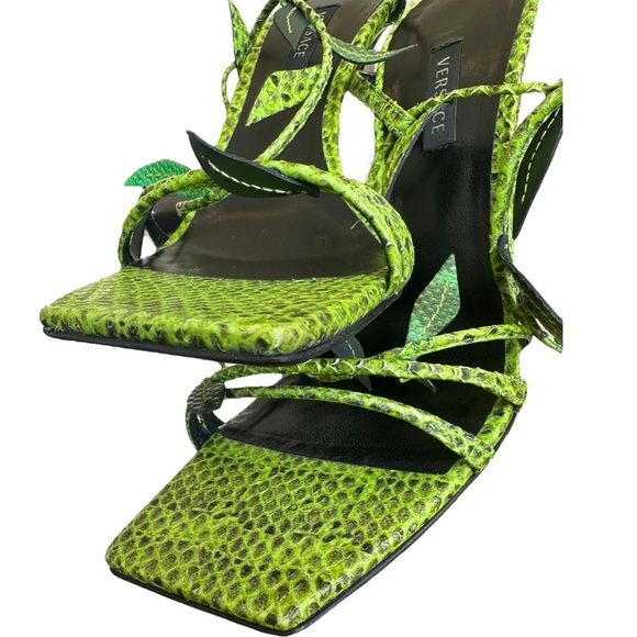 SOLD‼️Versace Snake Skin Jungle Sandals Stiletto Heel Green - Picture 9 of 14